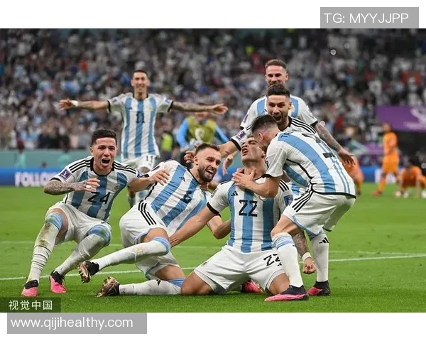 足球明星罗梅罗时尚穿搭解析引领潮流风向标